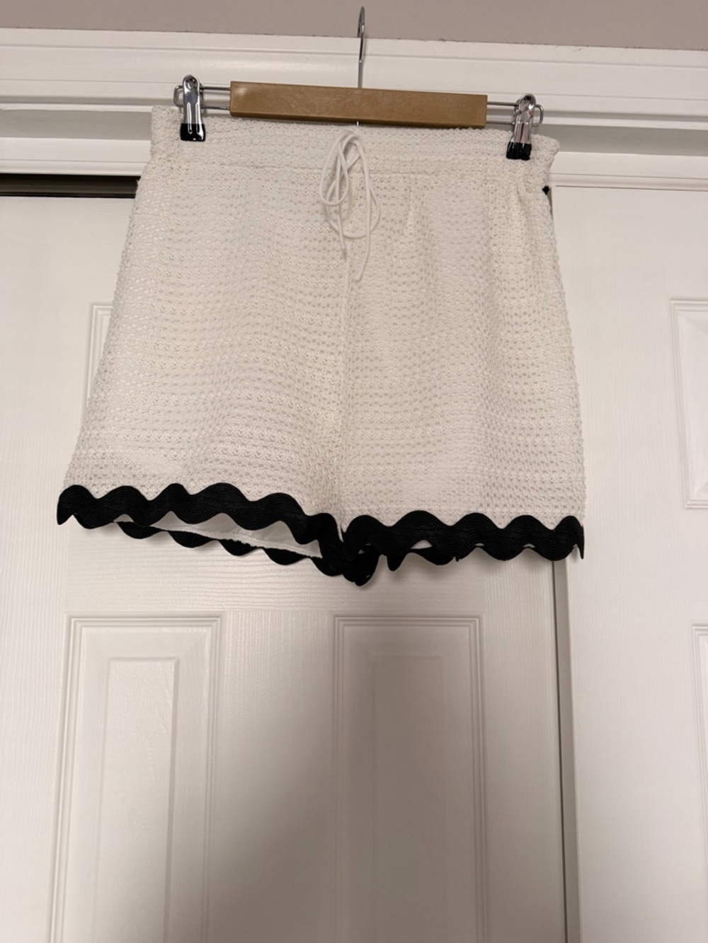 Commense High Waist White Crochet Shorts with Black Trim